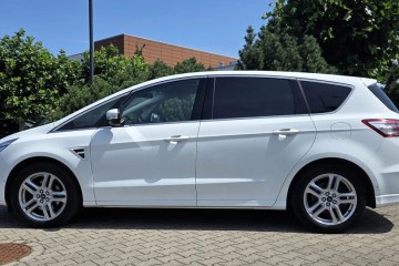 7-osobowy*Navi*Czujniki*147 tys wpisuje na fakturze*Org.lakier*1właśc.